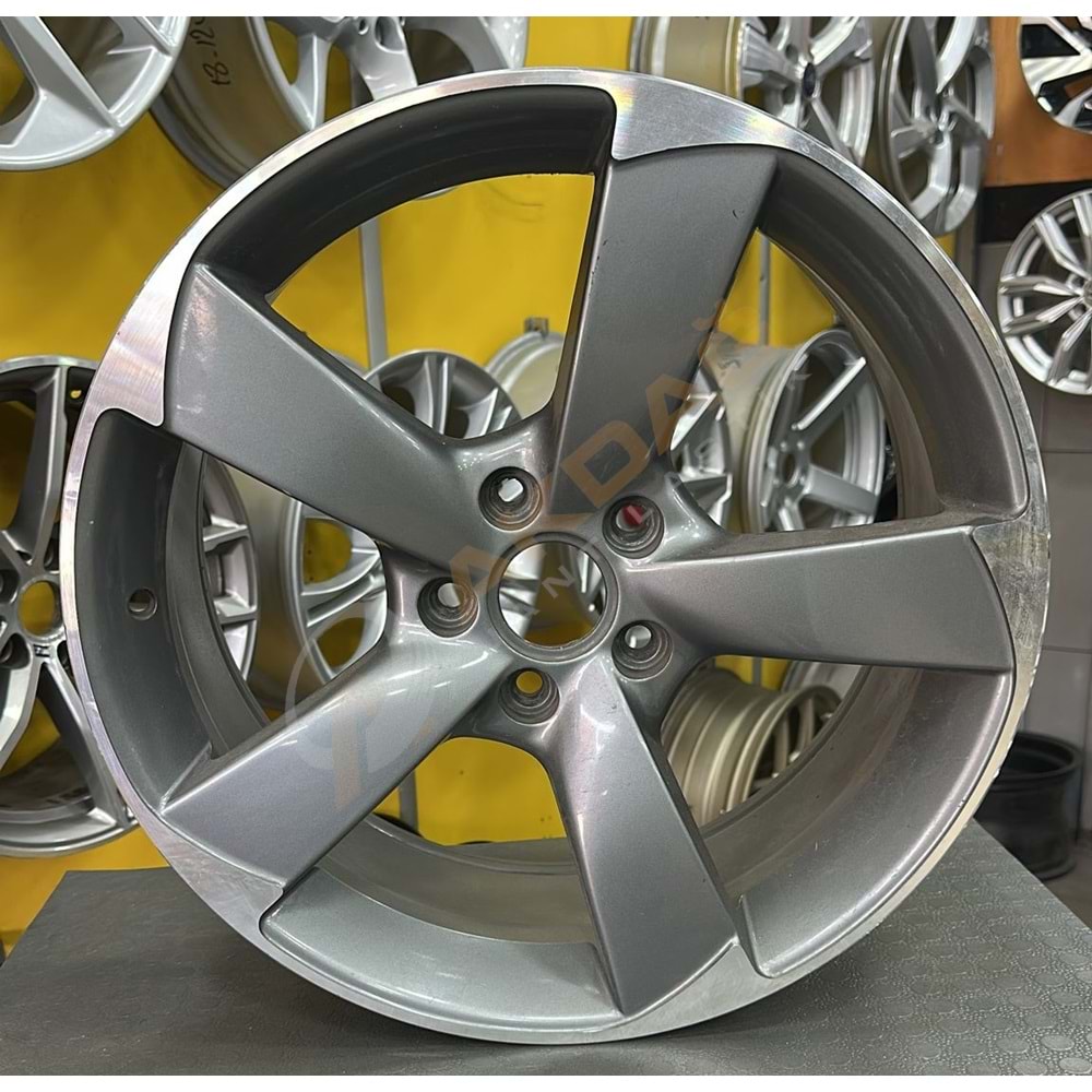 18X8 ÇIKMA JANT 5X112 ET:45 AUDI