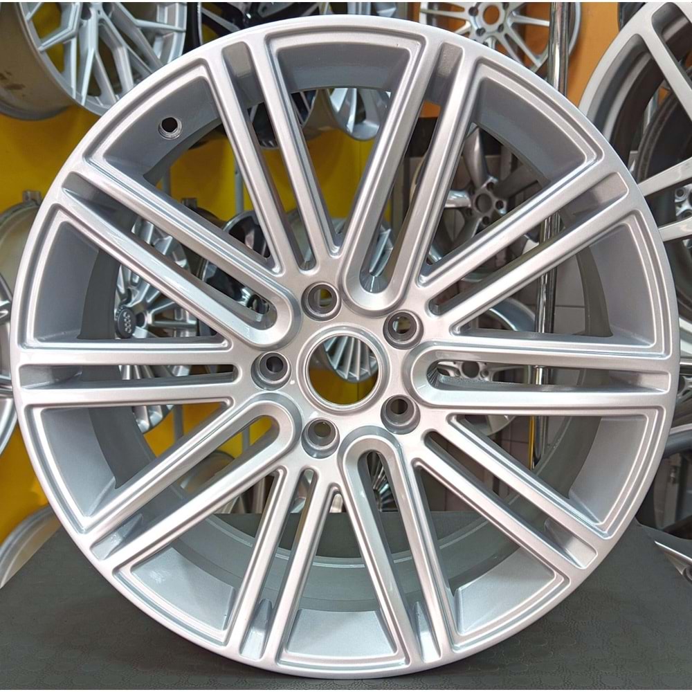 18X8 ÇIKMA JANT 5X114,3 ET 35