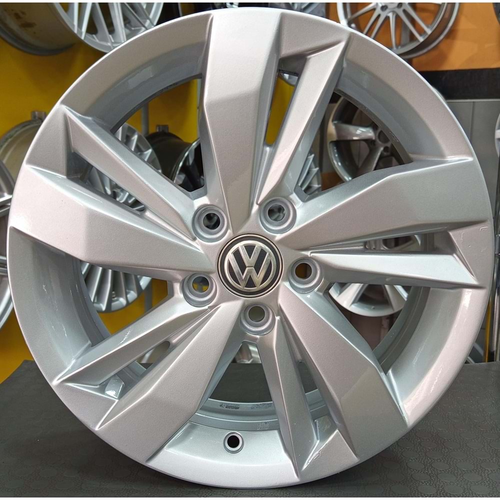 15X5.5 ÇIKMA JANT 5X100 ET 40 OEM VW POLO