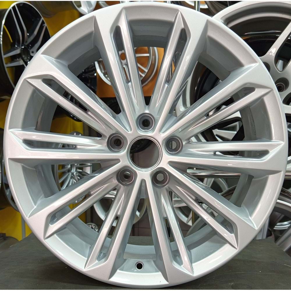 18X8 ÇIKMA JANT 5X112 ET 40 REPLİKA