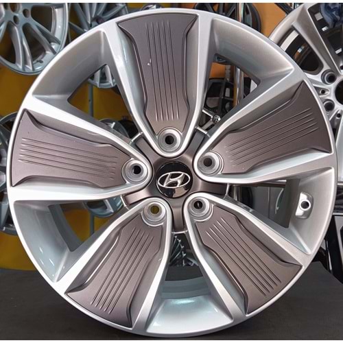 17X7 5X114.3 ÇIKMA JANT ET:53 OEM HYUNDAİ