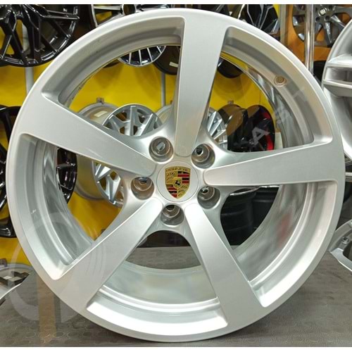 18X8-9 ÇIKMA JANT ET 21 5X112 OEM PORSCHE MACAN