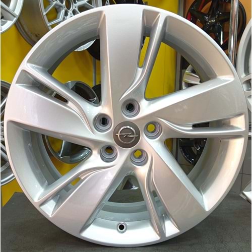 17X7 5X105 ET 42 ÇIKMA JANT OEM OPEL