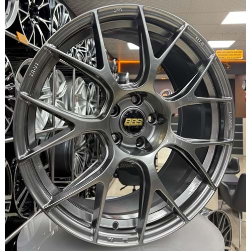 18X8,0 JANT R1W ZRV7 5X112 ET38 73,1 HYPER BLACK