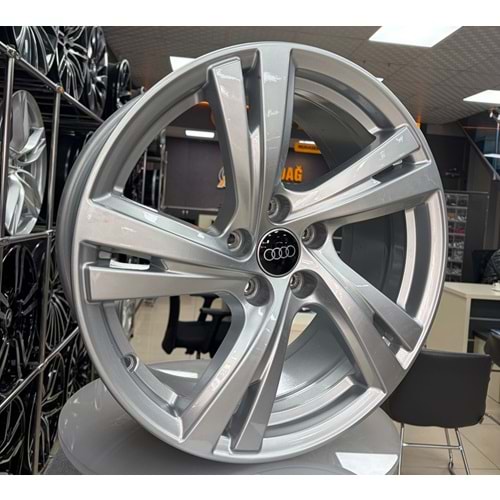 18X8 JANT OEM AUDİ 5X112 66,45 SİLVER ORJİNAL TEŞHİR