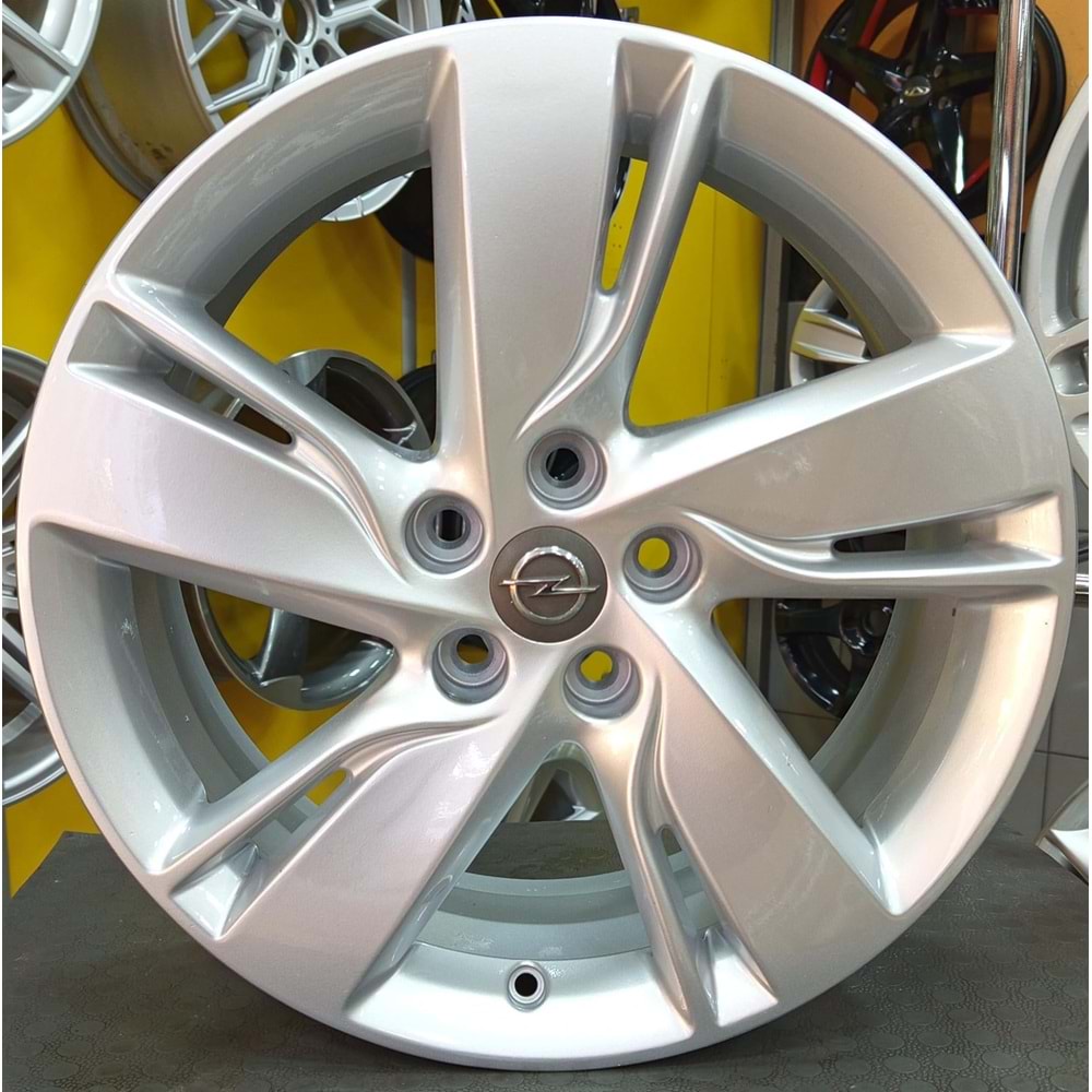 17X7 5X105 ET 42 ÇIKMA JANT OEM OPEL