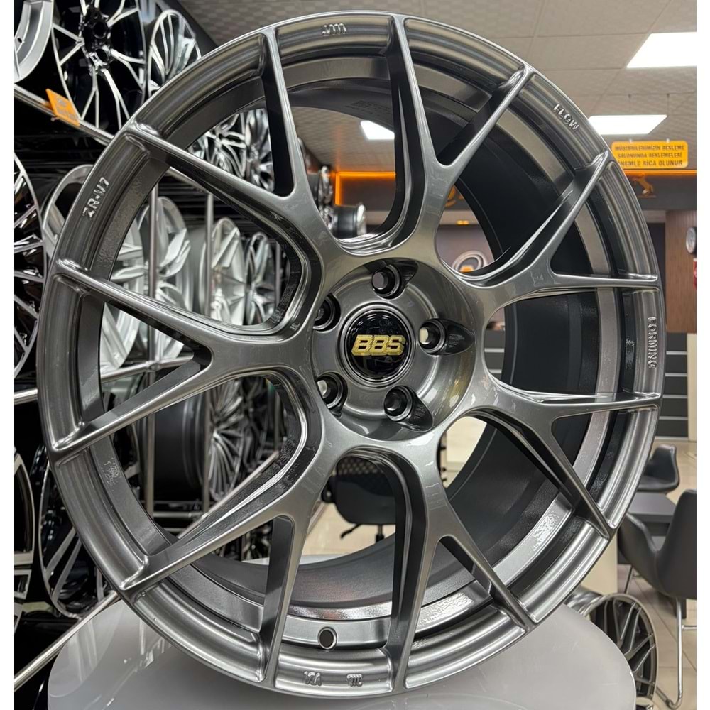 18X8,0 JANT R1W ZRV7 5X112 ET38 73,1 HYPER BLACK