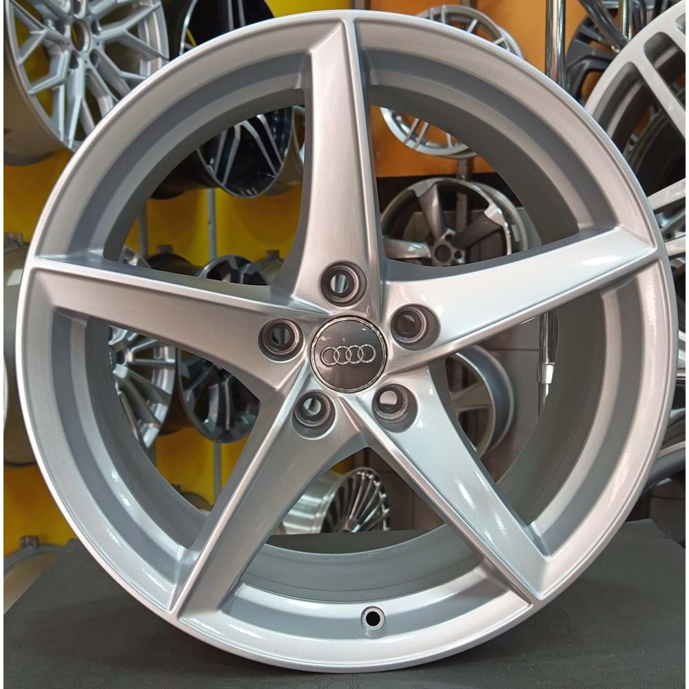 18X8.5 ÇIKMA JANT 5X112 ET 29 OEM AUDİ A5